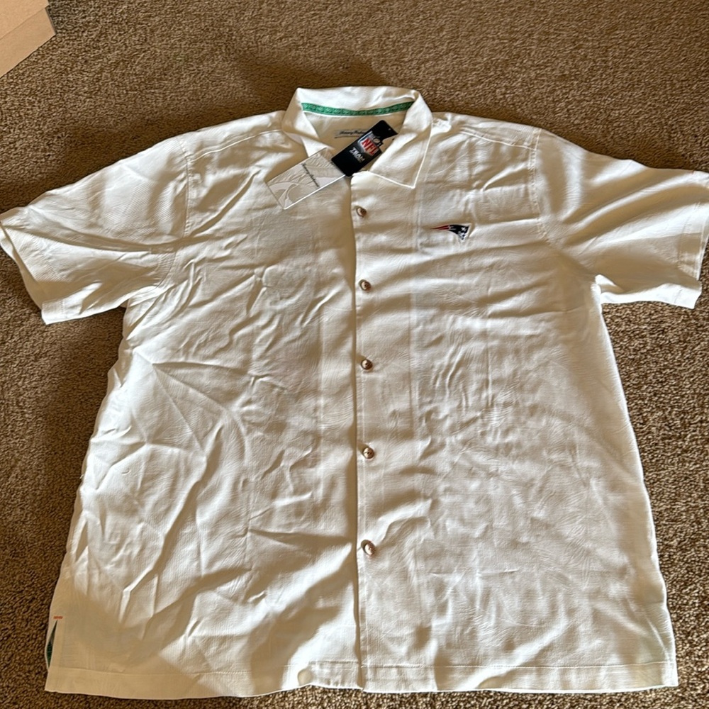 Tommy Bahama Patriots shirt